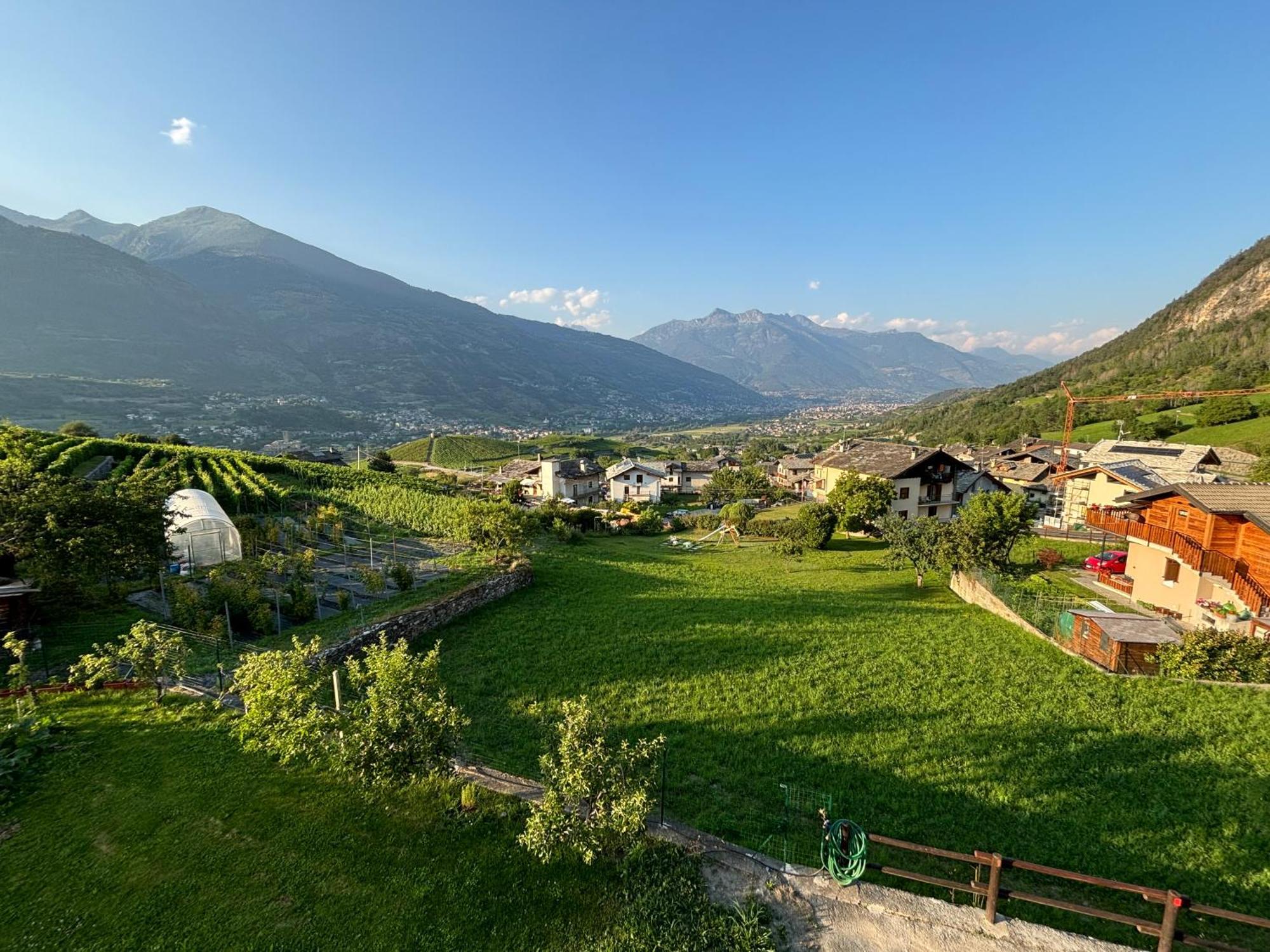 Апартаменти La Casa Dell'Acero Aymavilles Екстер'єр фото